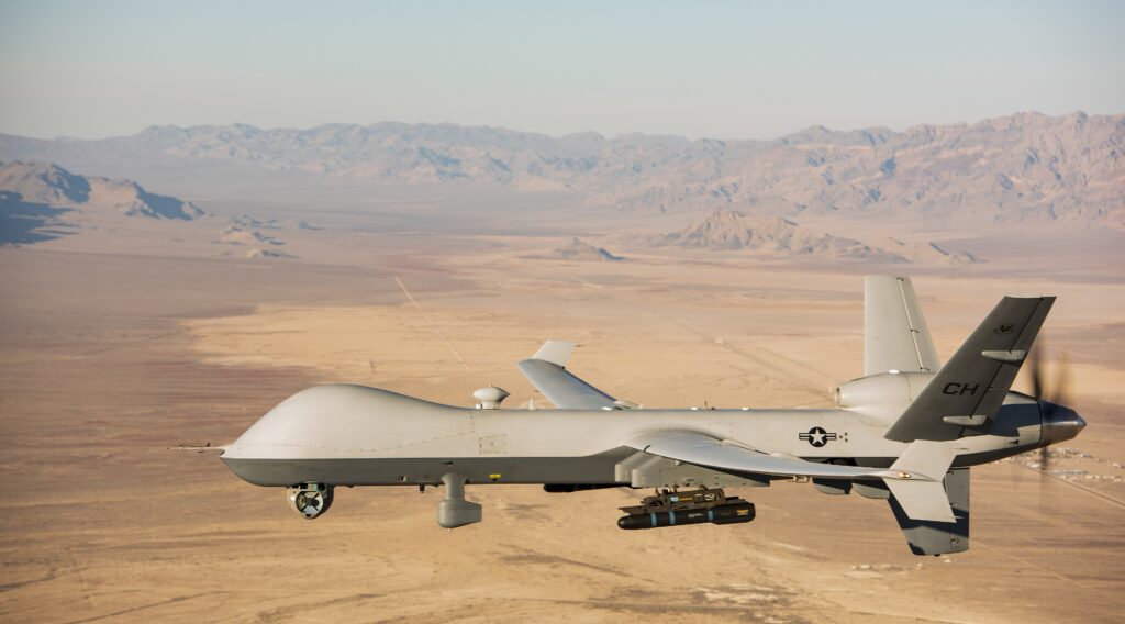 2020年1月14日、ネバダ試験訓練場上空を飛行するMQ-9 Reaper。

MQ-9 Reaperの運用部隊は、世界各地で戦闘指揮官および同盟国・パートナー国に対し、継続的な攻撃能力と偵察能力を提供している。